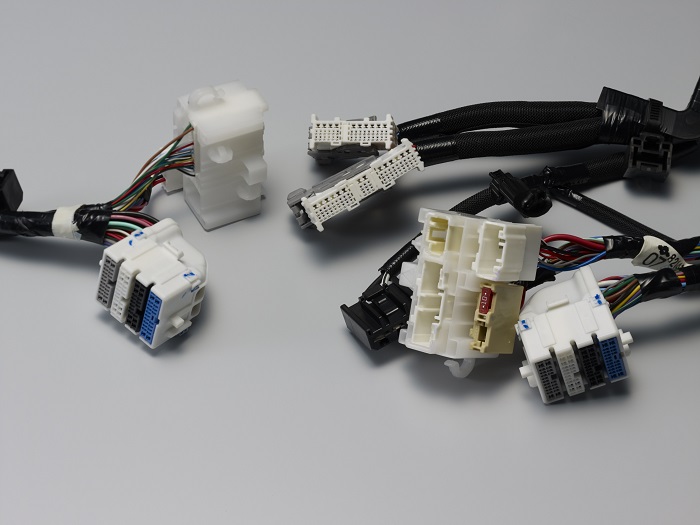 適合汽車(chē)高電壓環(huán)境的PA66與PBT樹(shù)脂材料比較